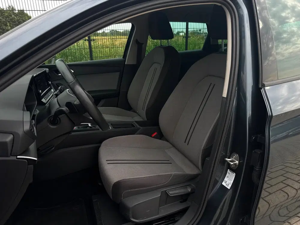 SEAT Leon 1.0 eTSI FR Business Intense uit 2022, foto 13