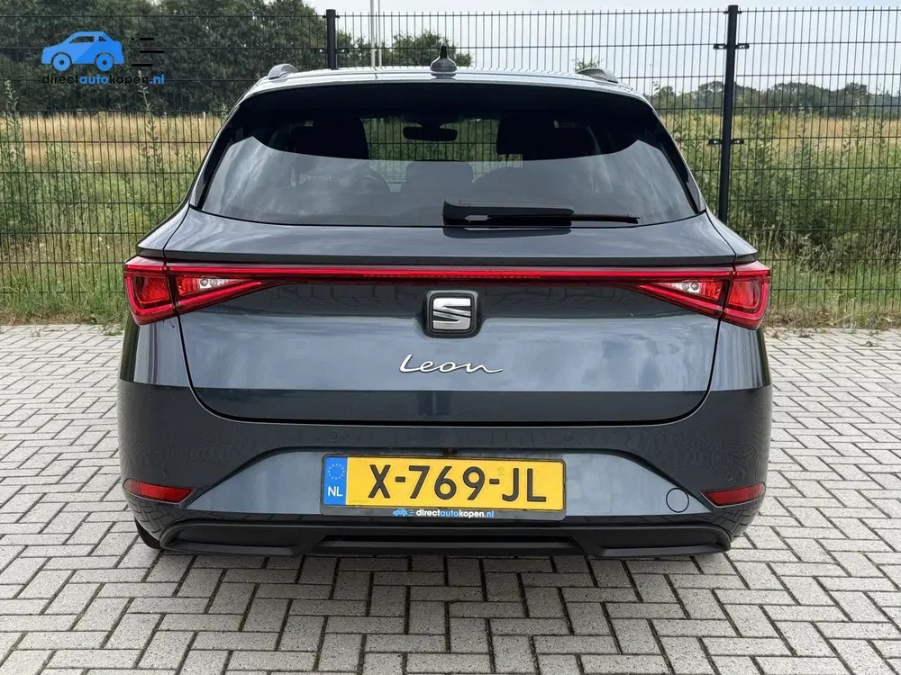 SEAT Leon 1.0 eTSI FR Business Intense uit 2022, foto 9