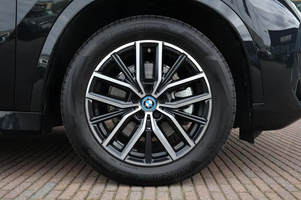 BMW X1 xDrive25e uit 2025, foto 6