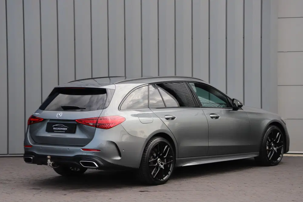 Mercedes-Benz C-Klasse 300e AMG uit 2022, foto 7