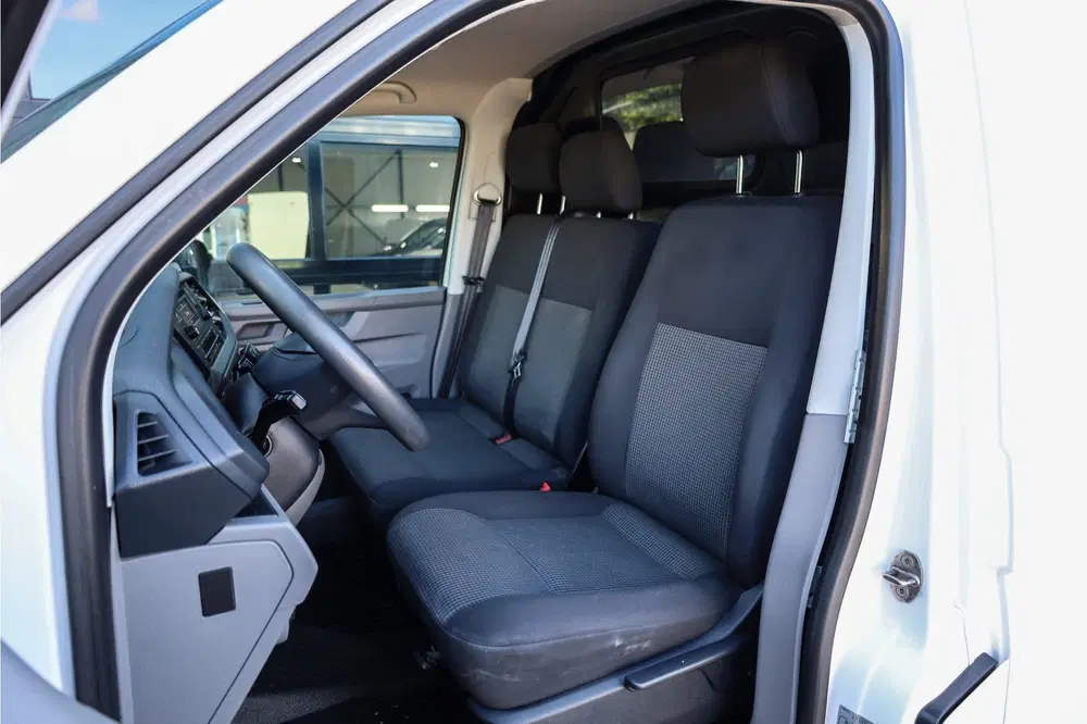 Volkswagen Transporter 2.0 TDI L2H1 150PK AC I Cr.Contr. uit 2021, foto 13