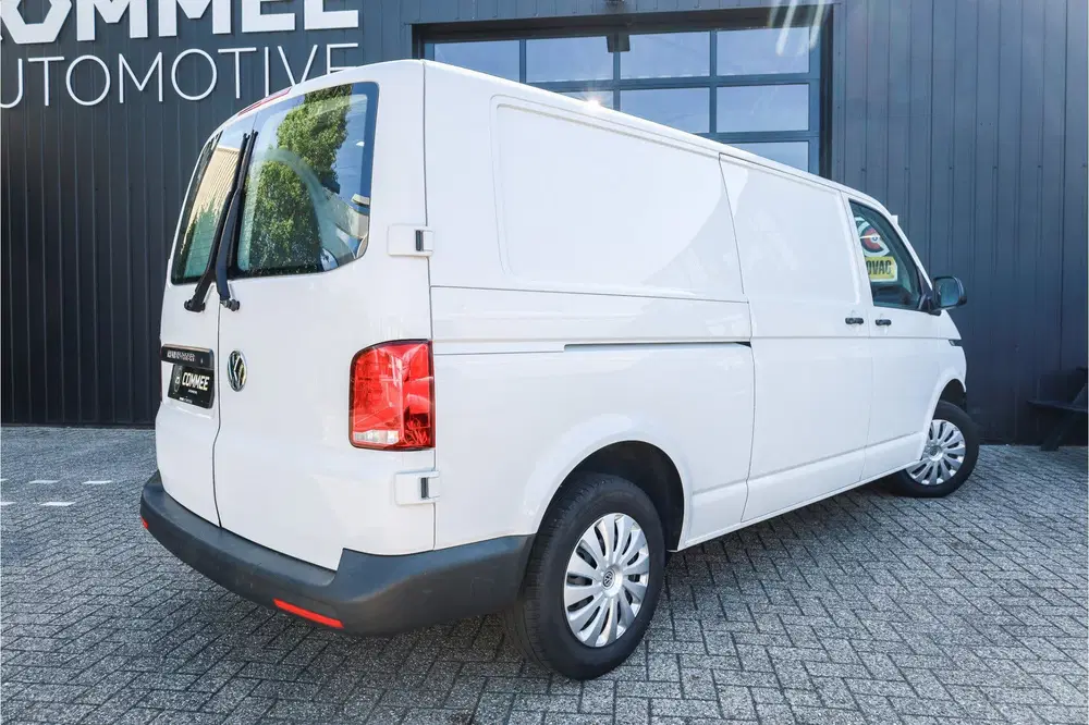Volkswagen Transporter 2.0 TDI L2H1 150PK AC I Cr.Contr. uit 2021, foto 3