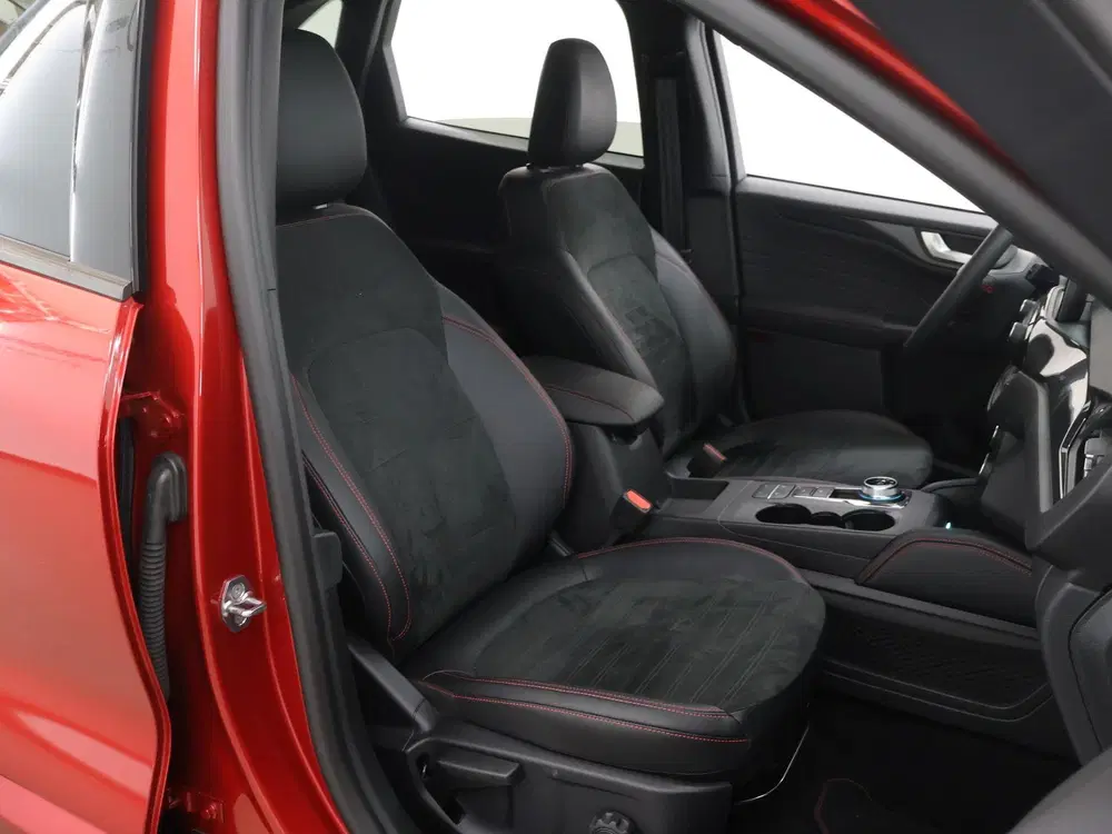 Ford Kuga 2.5 PHEV ST-Line X uit 2023, foto 11