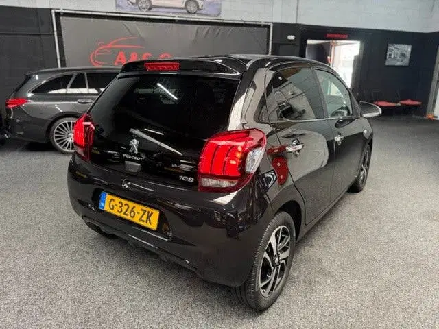 Peugeot 108 1.0 e-VTi Allure uit 2019, foto 12