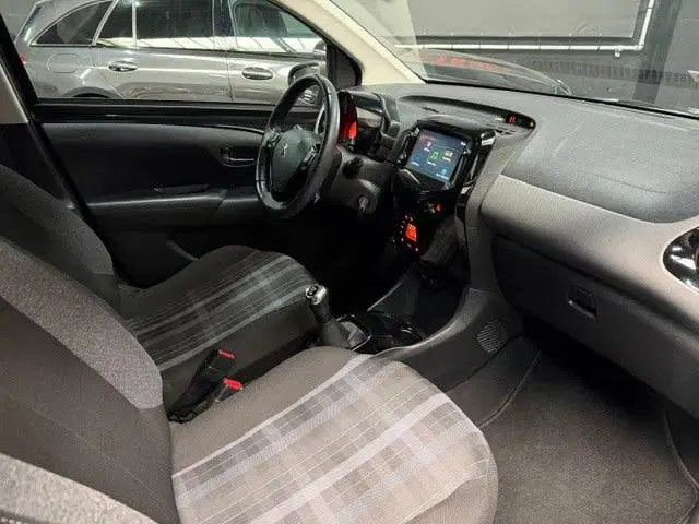 Peugeot 108 1.0 e-VTi Allure uit 2019, foto 7