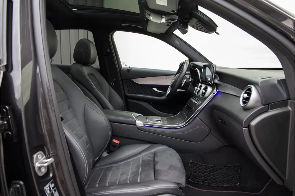 Mercedes-Benz GLC GLC 300d 4MATIC Premium AMG uit 2019, foto 10