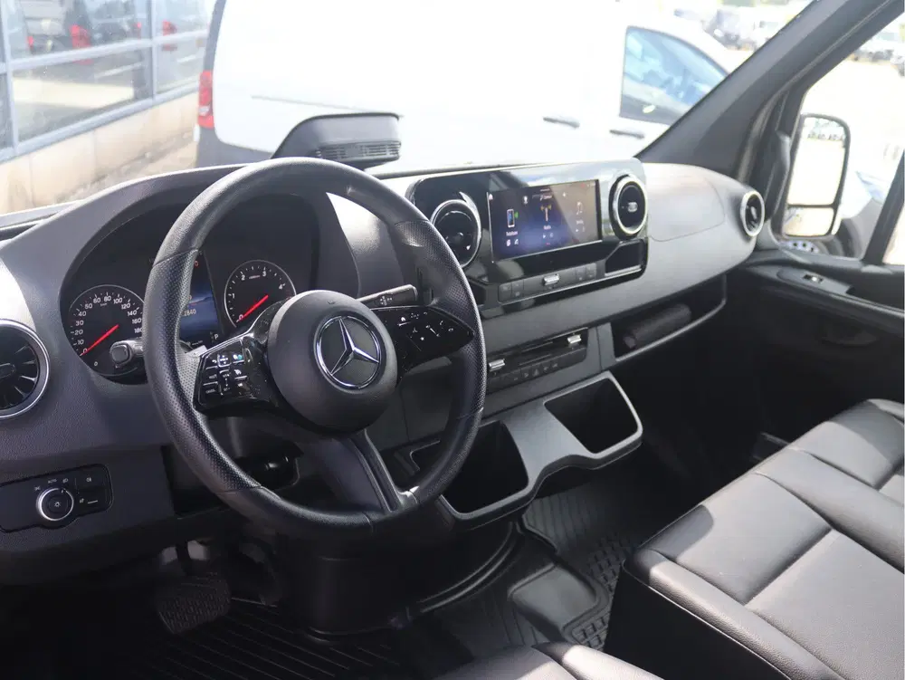 Mercedes-Benz Sprinter 317 CDI L2H2 Select uit 2024, foto 4