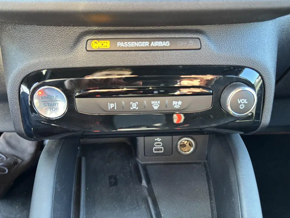 Ford Kuga 2.5 FHEV ST-Line uit 2025, foto 15