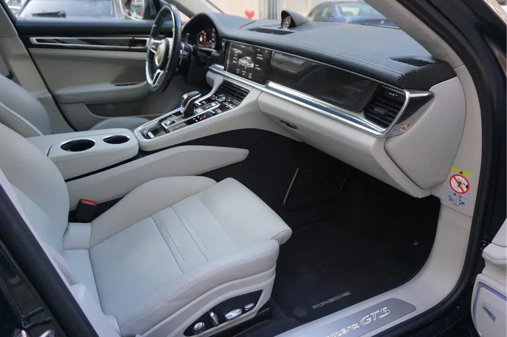 Porsche Panamera 4.0 GTS V8 BiTurbo uit 2020, foto 13