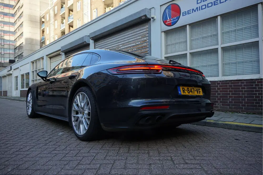 Porsche Panamera 4.0 GTS V8 BiTurbo uit 2020, foto 4