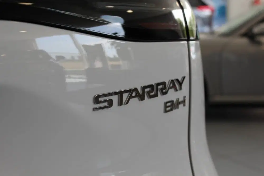 Geely Starray EM-i 1.5 Pro Plug-in uit 2026, foto 4