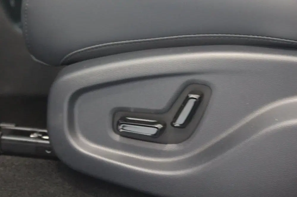 Geely Starray EM-i 1.5 Pro Plug-in uit 2026, foto 8