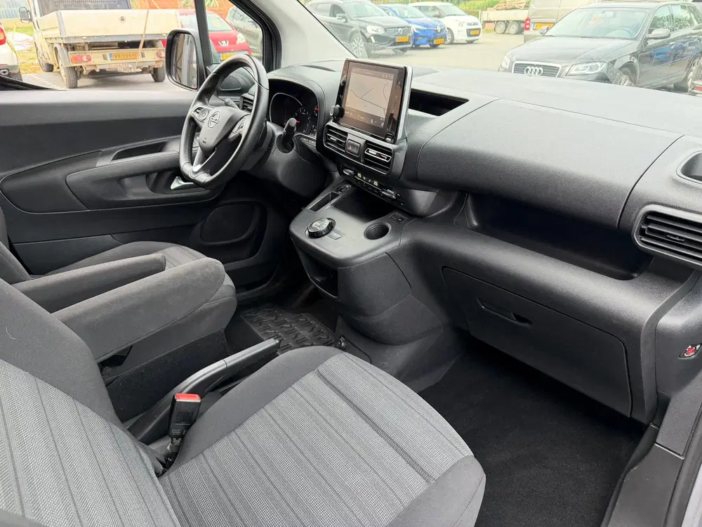 Opel Combo 1.2 Turbo 360 Camera automaat (bj 2021) uit 2021, foto 11