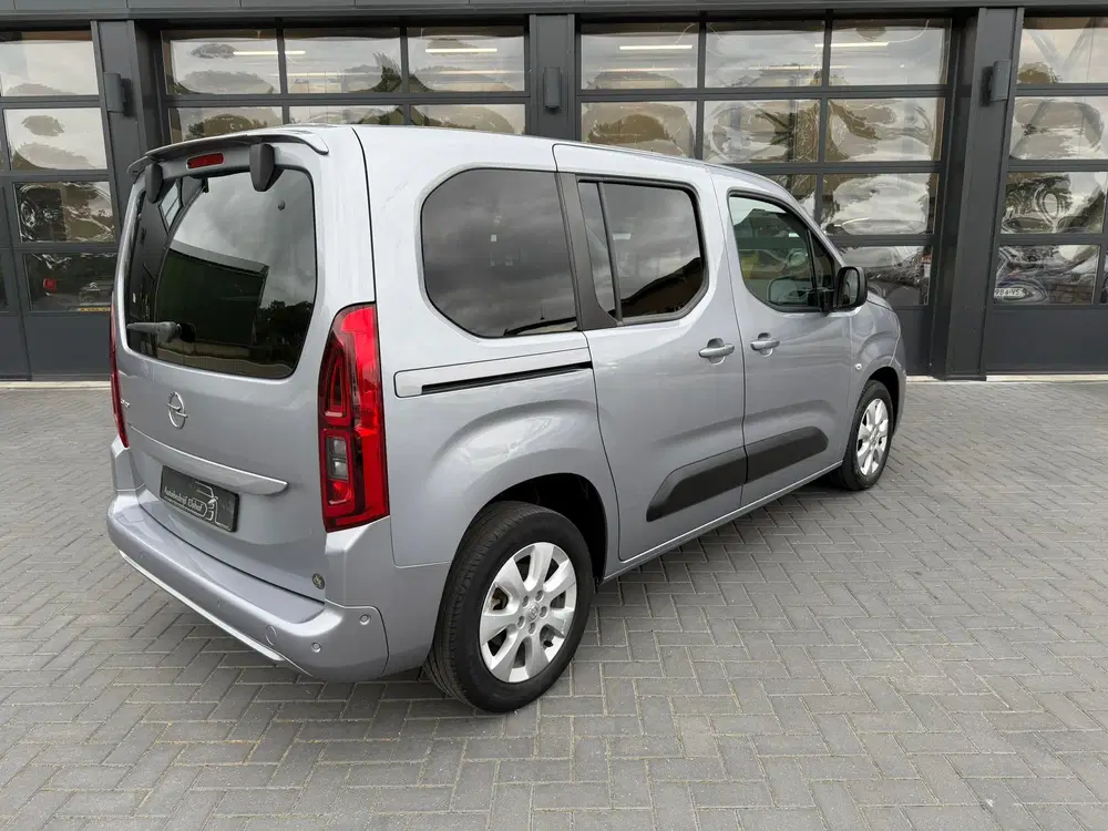 Opel Combo 1.2 Turbo 360 Camera automaat (bj 2021) uit 2021, foto 2