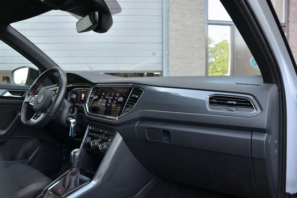 Volkswagen T-Roc 1.5 TSI 150PK R-Line Automaat uit 2022, foto 10
