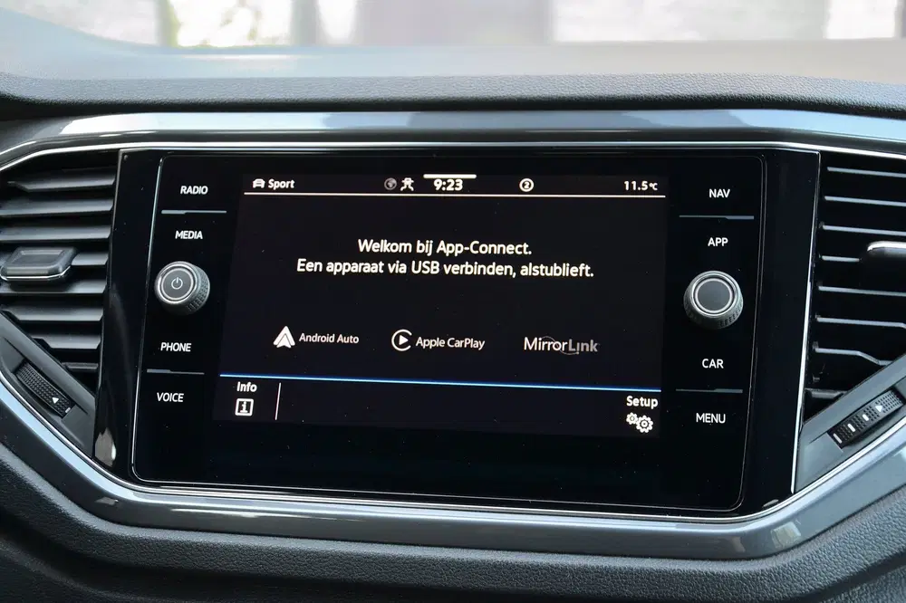 Volkswagen T-Roc 1.5 TSI 150PK R-Line Automaat uit 2022, foto 15