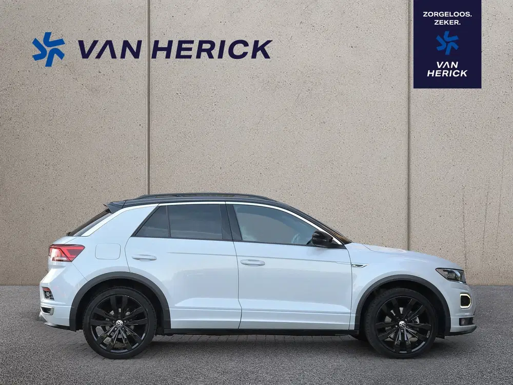 Volkswagen T-Roc 1.5 TSI 150PK R-Line Automaat uit 2022, foto 3