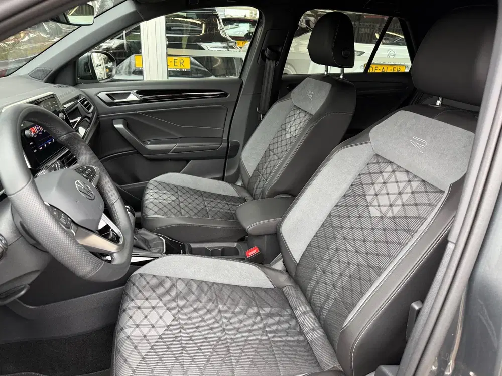 Volkswagen T-Roc 1.5 TSI R-Line Business 150PK uit 2025, foto 6