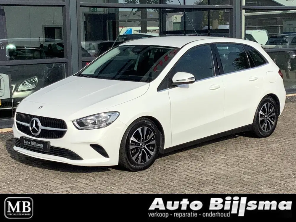 Mercedes-Benz B-Klasse Mercedes B-klasse 180 Star Edition automaa uit 2024