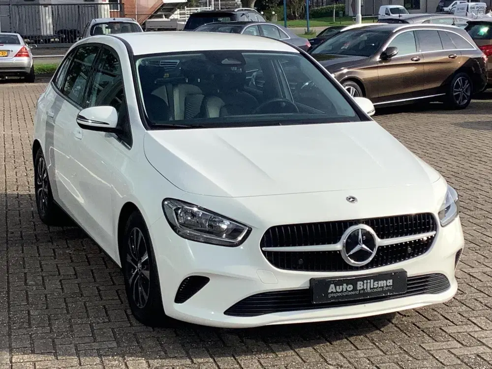 Mercedes-Benz B-Klasse Mercedes B-klasse 180 Star Edition automaa uit 2024, foto 4
