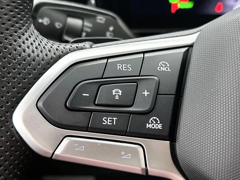 Volkswagen Tiguan 1.5 eTSI R-Line Business uit 2024, foto 6