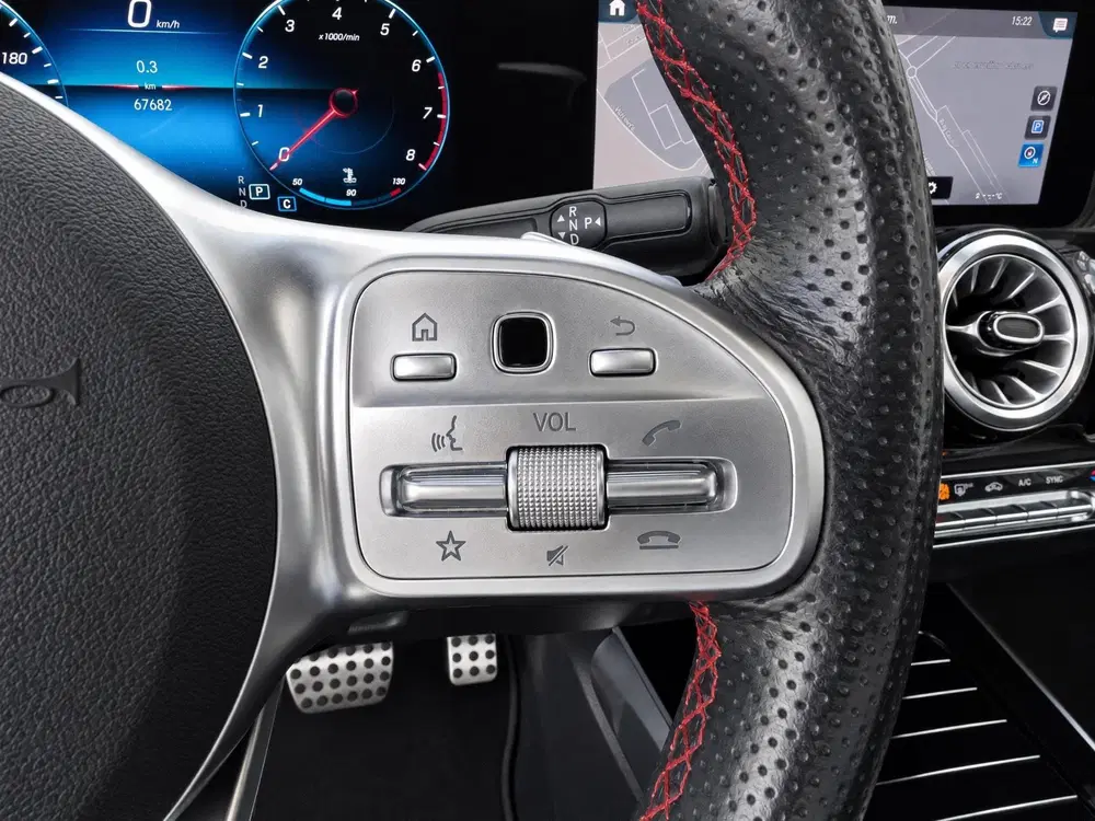 Mercedes-Benz GLB 200 AMG Line uit 2021, foto 12