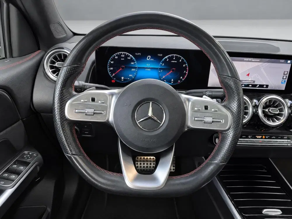Mercedes-Benz GLB 200 AMG Line uit 2021, foto 9