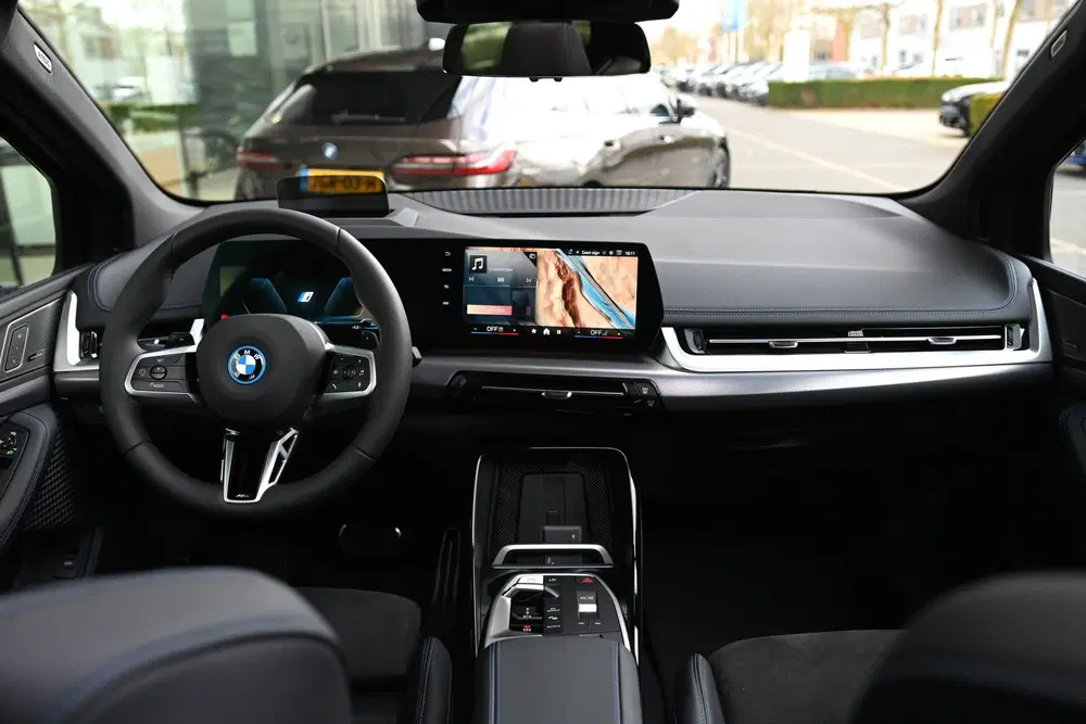 BMW 2-serie Active Tourer 225e xDrive M Sport Automaat uit 2026, foto 4