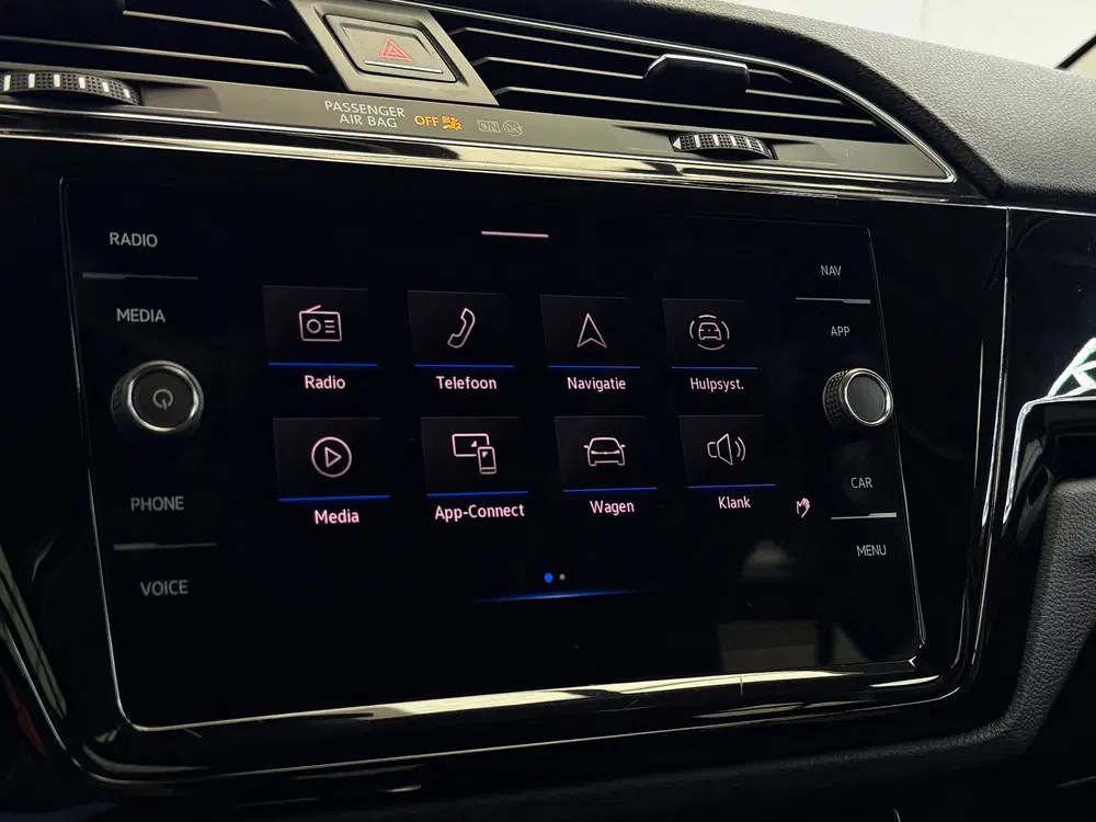 Volkswagen Touran 1.5 TSI Highline 7p Carplay Panorama uit 2022, foto 11