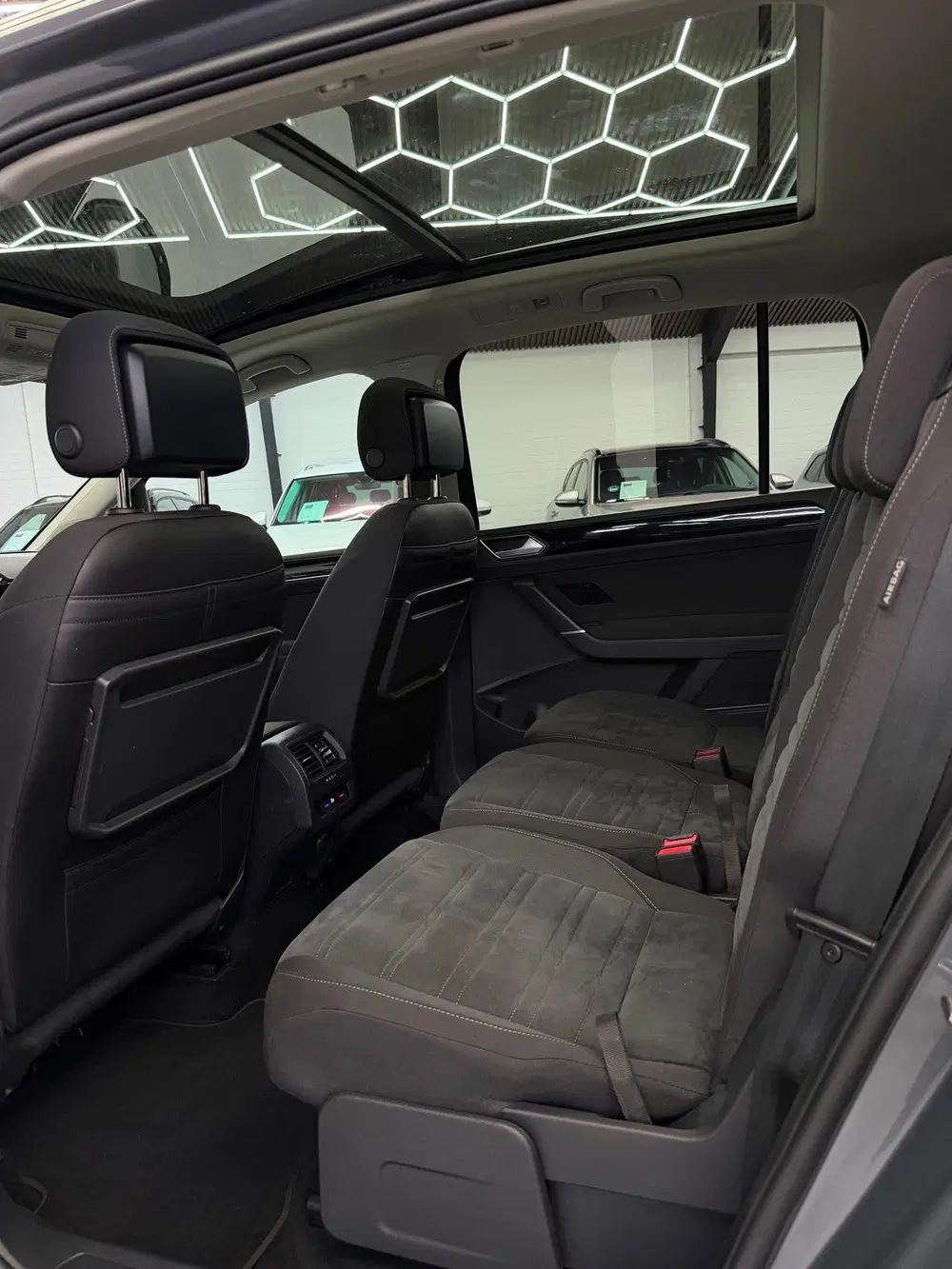 Volkswagen Touran 1.5 TSI Highline 7p Carplay Panorama uit 2022, foto 5