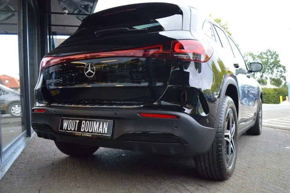 Mercedes-Benz EQA 250+ AMG-Line 71 kWh Led Panorama Memory C uit 2023, foto 6