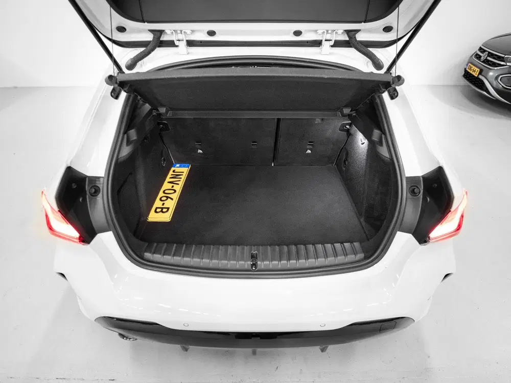 BMW 1-serie 118i High Executive M-Pakket Stoelv Cam Cr uit 2020, foto 15