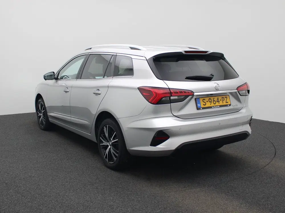 MG MG5 Long Range Luxury 61 kWh uit 2023, foto 3