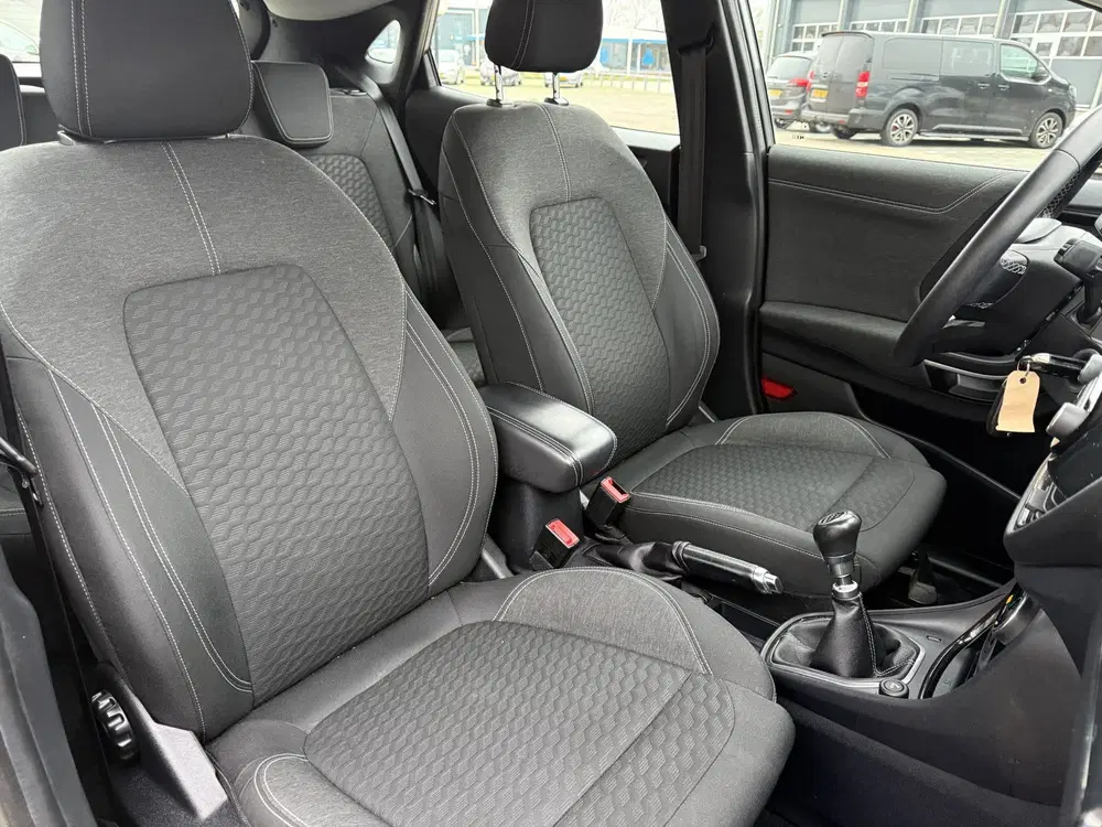 Ford Puma 1.0 EcoBoost Hybrid Titanium Navigatie uit 2020, foto 12