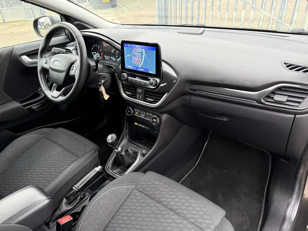 Ford Puma 1.0 EcoBoost Hybrid Titanium Navigatie uit 2020, foto 15
