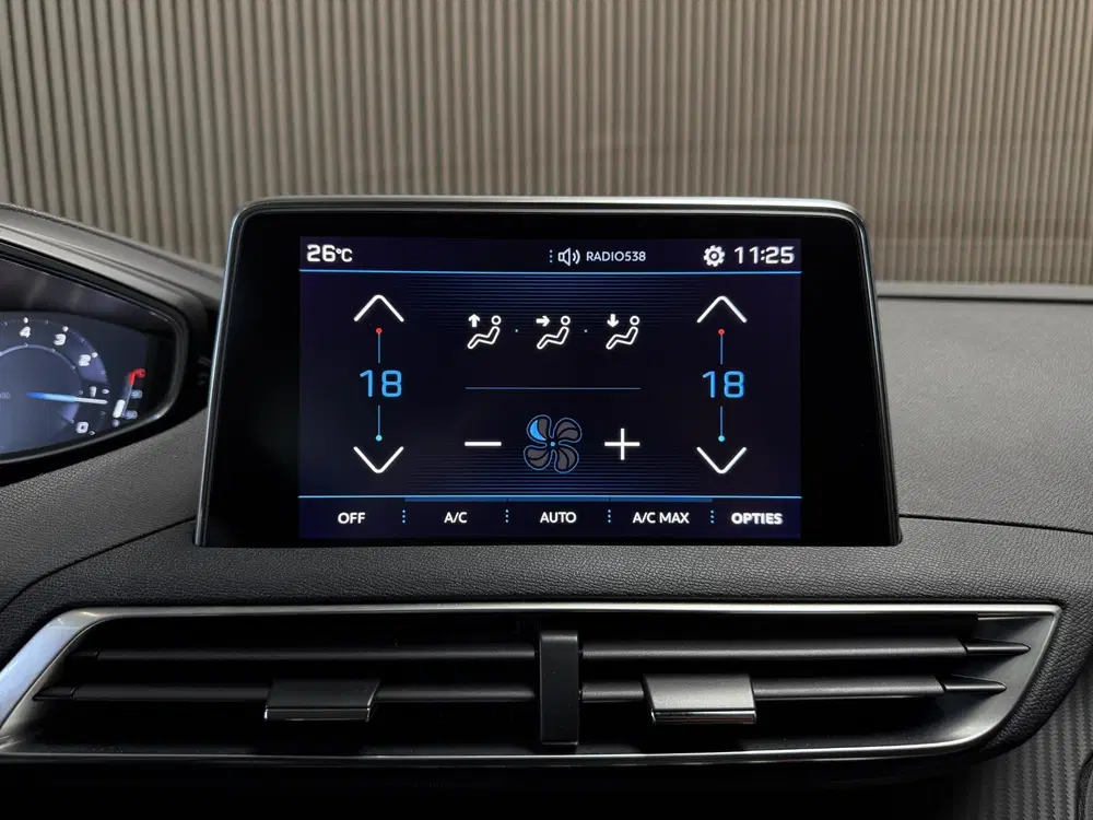 Peugeot 3008 1.2 PureTech Allure uit 2019, foto 11