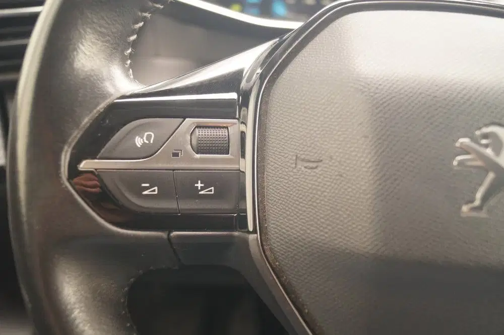 Peugeot 2008 1.2 PureTech Allure -NAVI-ECC-CAM-TREKHAAK uit 2021, foto 11