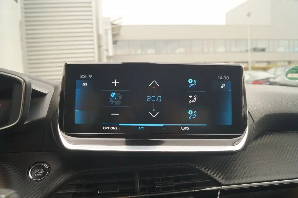 Peugeot 2008 1.2 PureTech Allure -NAVI-ECC-CAM-TREKHAAK uit 2021, foto 13
