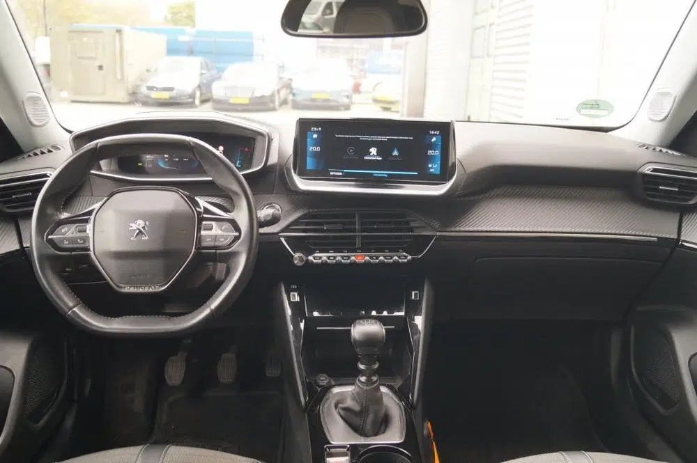 Peugeot 2008 1.2 PureTech Allure -NAVI-ECC-CAM-TREKHAAK uit 2021, foto 9