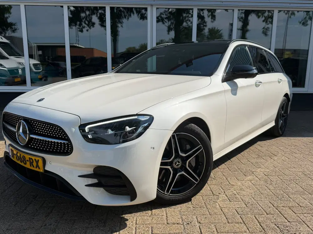 Mercedes-Benz E-Klasse 300 e Business Solution AMG uit 2022, foto 11