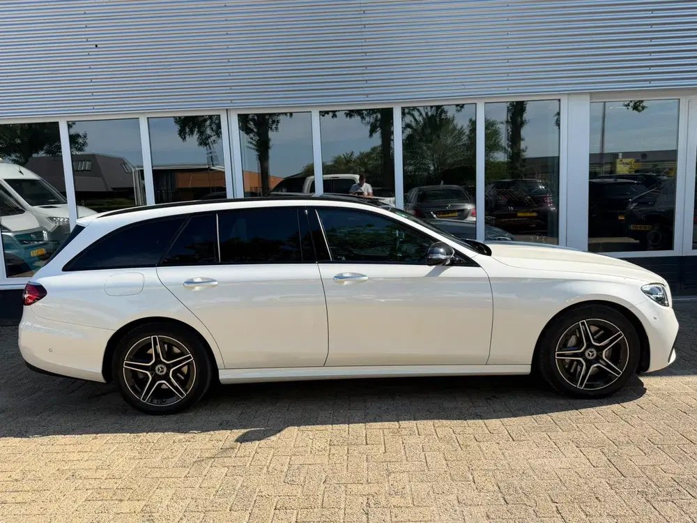 Mercedes-Benz E-Klasse 300 e Business Solution AMG uit 2022, foto 5