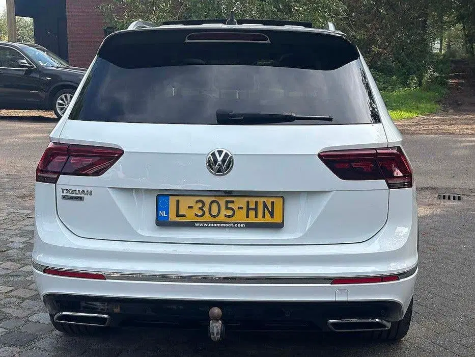 Volkswagen Tiguan Allspace 1.5 TSI Highline Business R line. uit 2021, foto 4