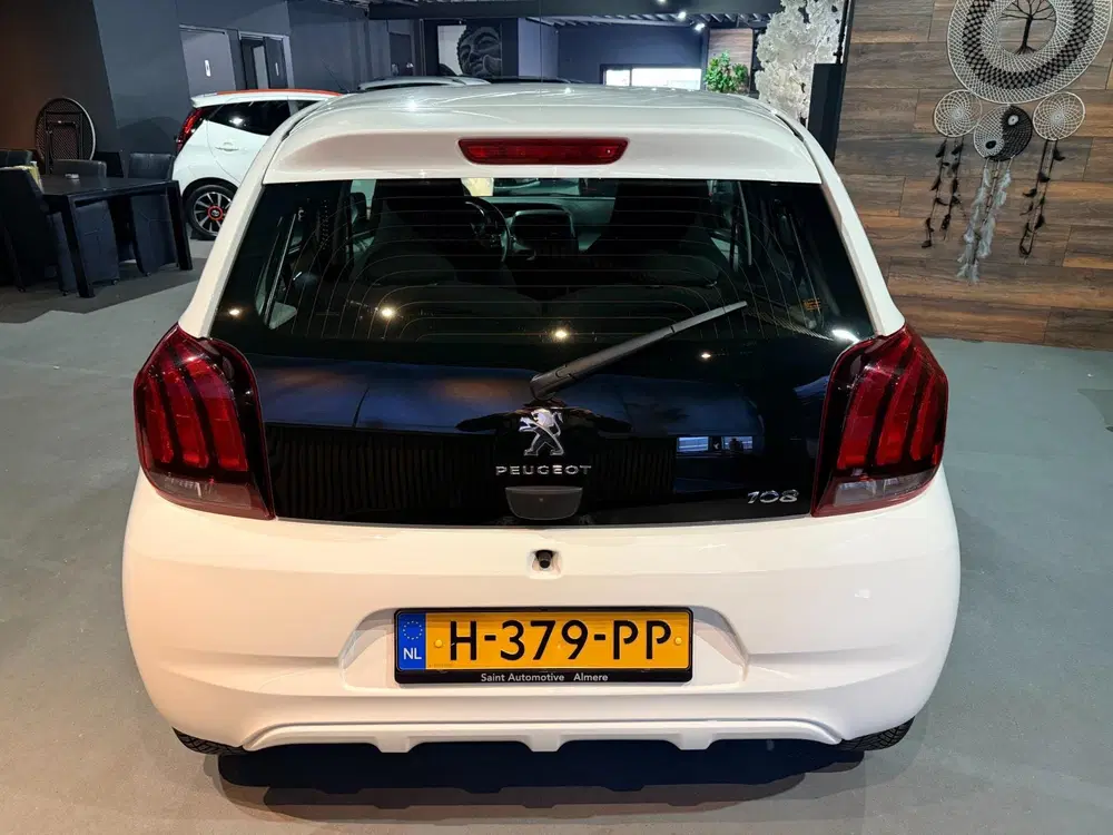Peugeot 108 uit 2020, foto 14