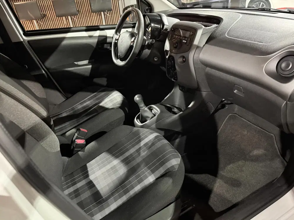 Peugeot 108 uit 2020, foto 15