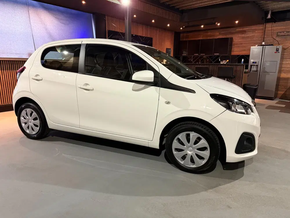 Peugeot 108 uit 2020, foto 2