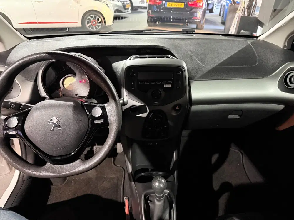 Peugeot 108 uit 2020, foto 4