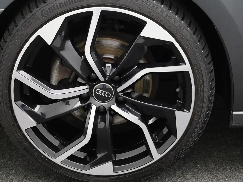 Audi A3 30 TFSI S edition uit 2023, foto 12