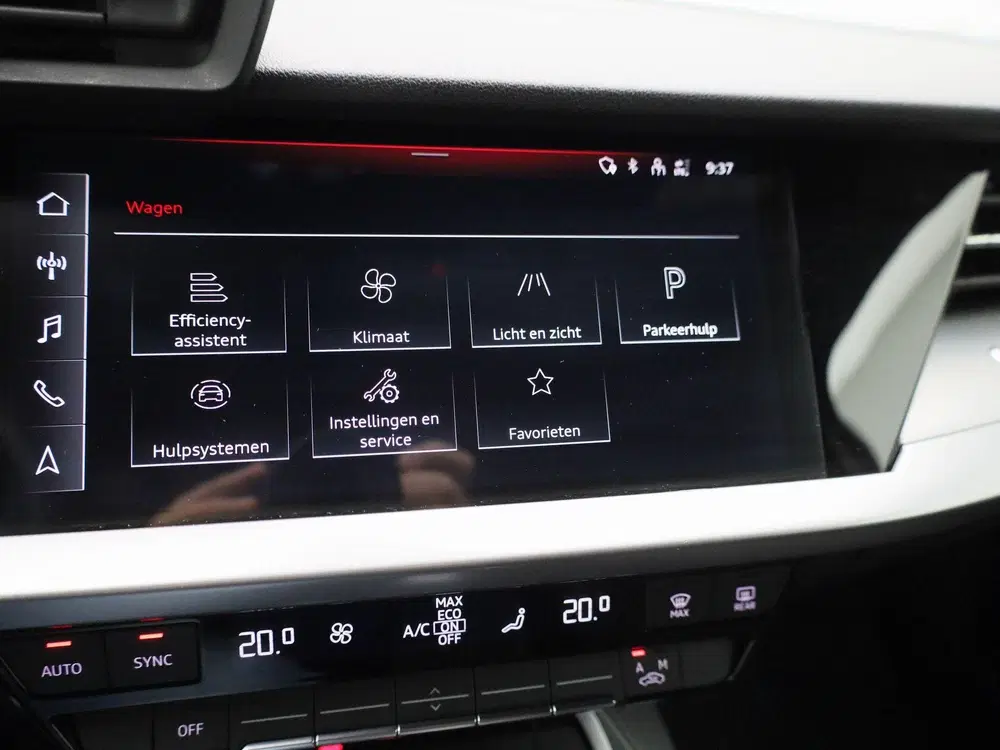 Audi A3 30 TFSI S edition uit 2023, foto 15
