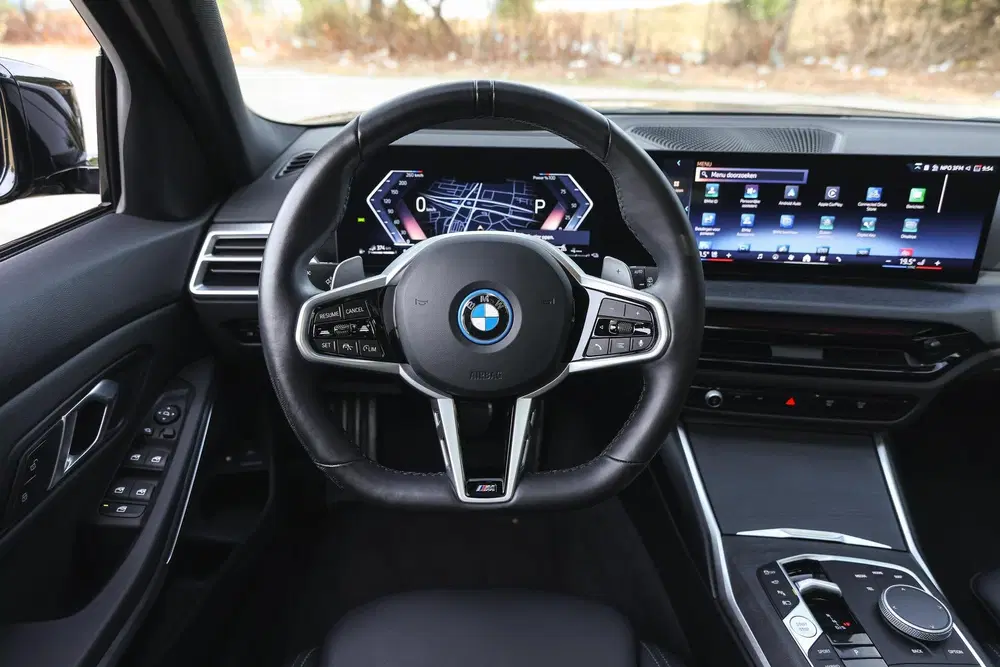 BMW 3-serie 330e M Sport Automaat uit 2025, foto 3