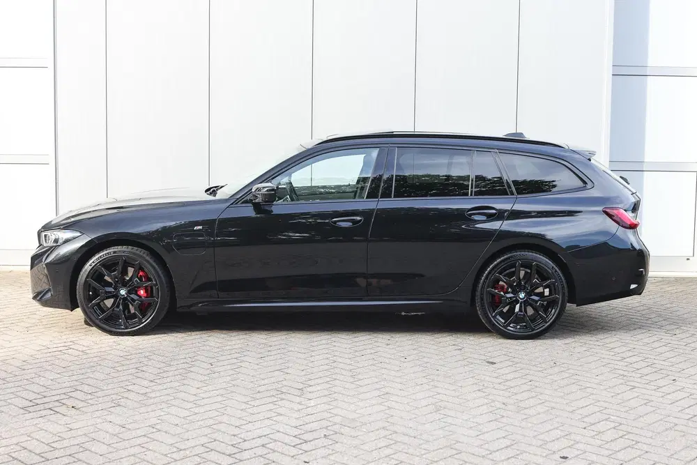BMW 3-serie 330e M Sport Automaat uit 2025, foto 8
